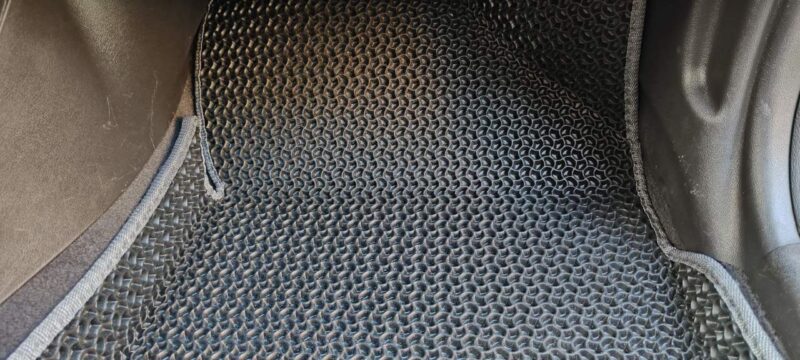 photo_5962951548466217022_y-1